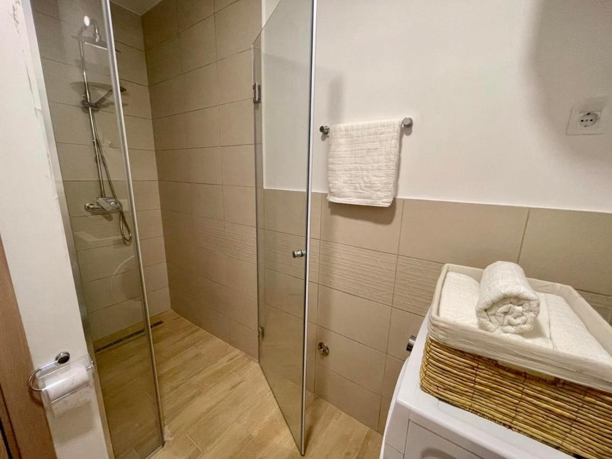 Olive Square Apartment Budva Buitenkant foto