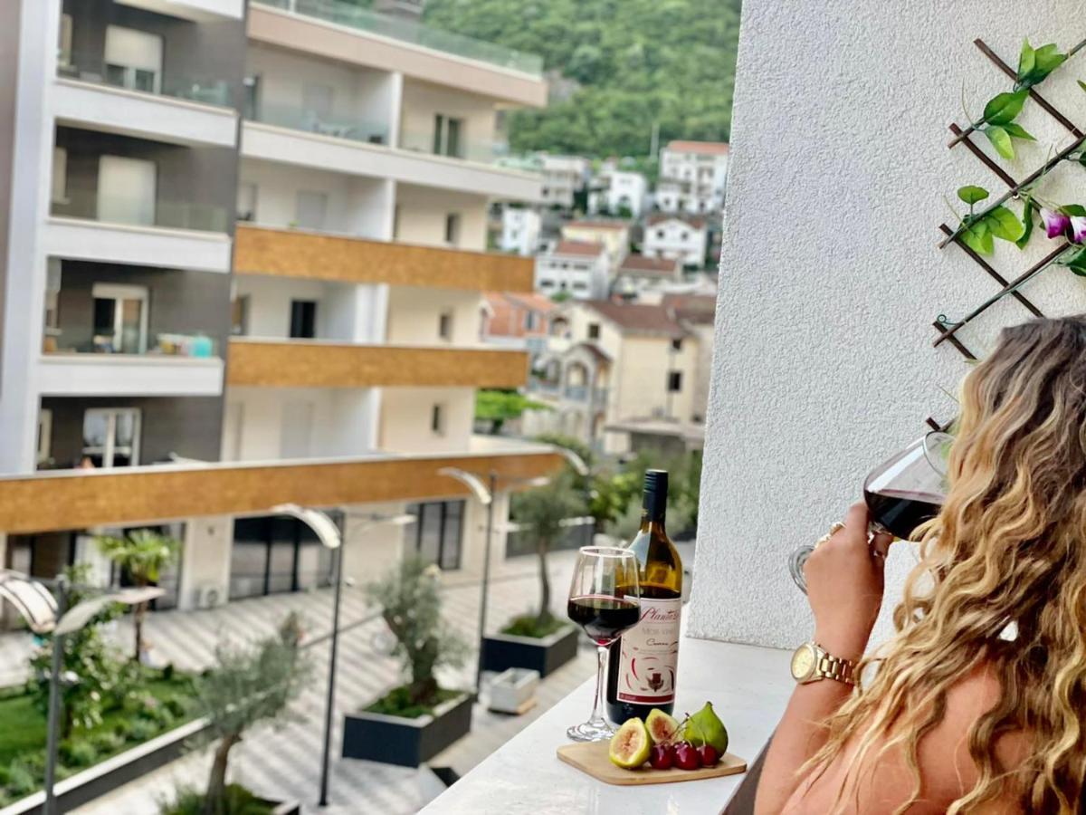 Olive Square Apartment Budva Buitenkant foto